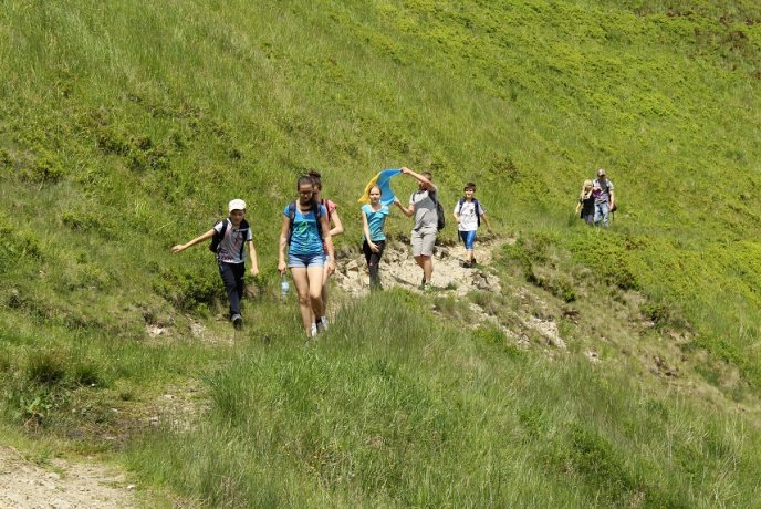 Вихованці мукачівського клубу "Товариш" освоюють найрізноманітніші туристичні маршрути Закарпаттям (ФОТО) – 13