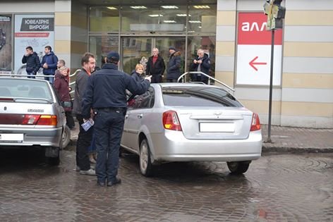 Патрульні поліцейські провели «годину попереджень» – 01