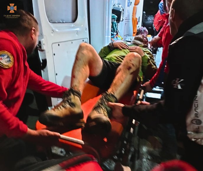 Рятувальники розповіли, що сталося вчора у Карпатах – 03