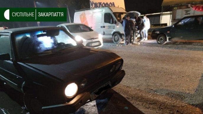 Поблизу Ужгорода ввечері трапилась масштабна ДТП – 01