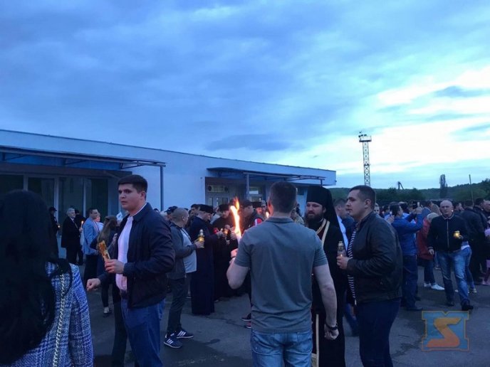 В Ужгород привезли Благодатний вогонь – 02