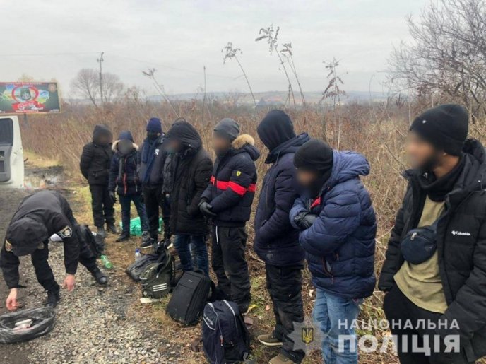 Спецоперація у Великих Лазах: подробиці від поліції – 01 Спецоперація у Великих Лазах: подробиці від поліції – 01