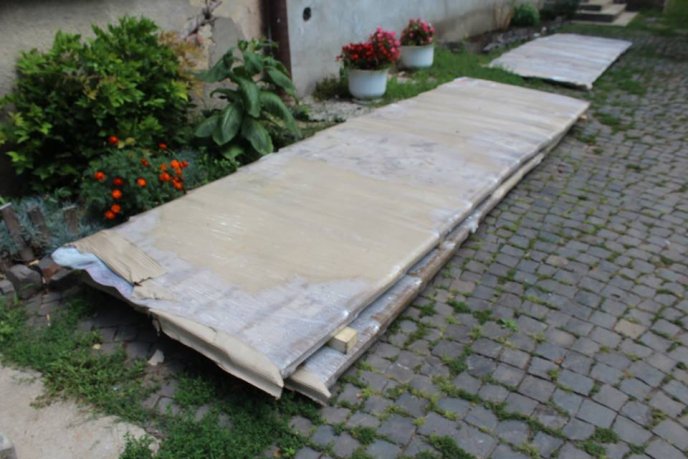 На одній з багатоповерхівок Мукачева відремонтують дах – 05