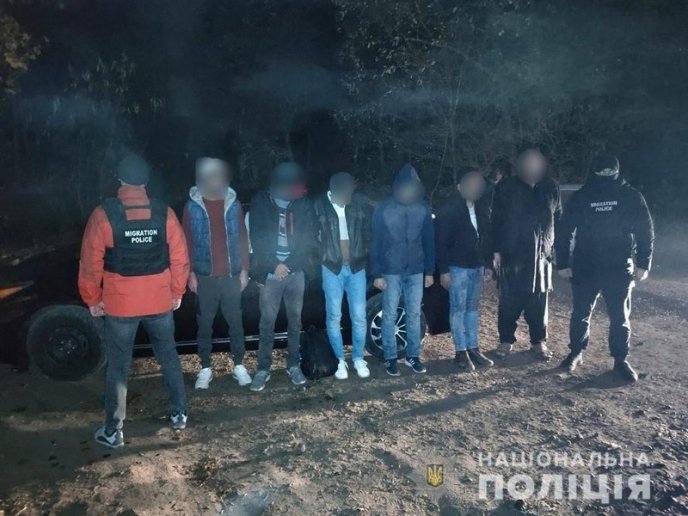 Кого ввечері затримала поліція на Закарпатті: подробиці – 02