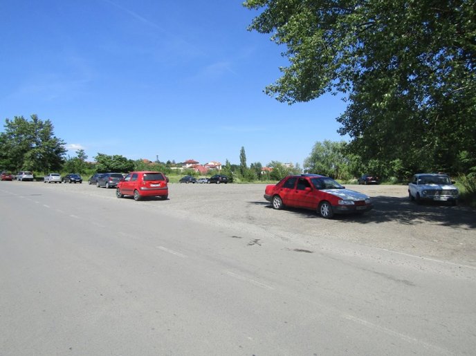 В Ужгороді вирішували, куди перенести стоянку на "БАМі" – 03