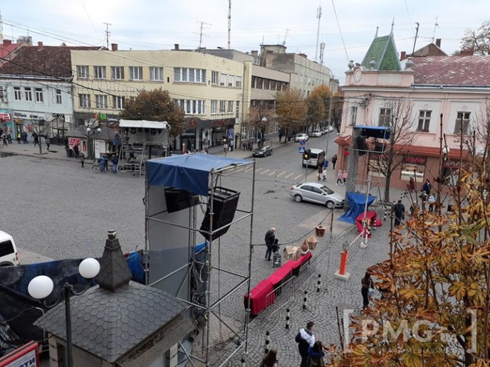 День святого Мартина: у центрі Мукачева триває підготовка – 01 День святого Мартина: у центрі Мукачева триває підготовка – 01