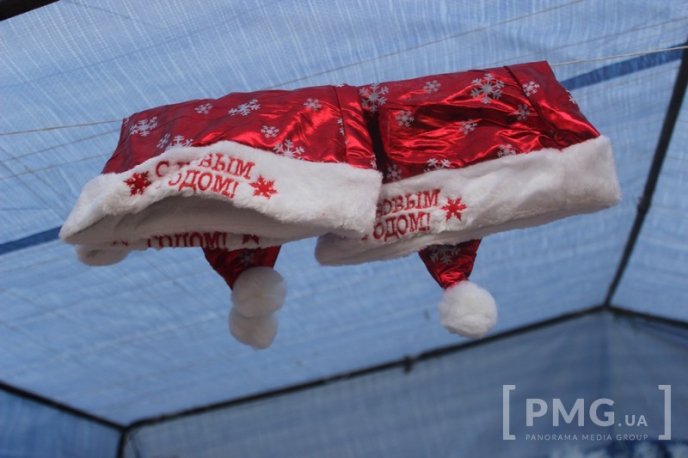 У Мукачеві розпочався новорічний ярмарок – 25