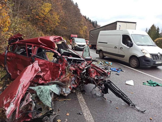 На трасі Київ-Чоп сталась моторошна ДТП. Опубліковано відео – 01