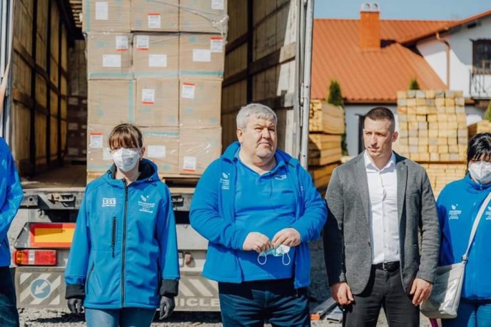 Закарпаття отримало від Угорщини гуманітарний вантаж для боротьби з COVID-19 – 04 Закарпаття отримало від Угорщини гуманітарний вантаж для боротьби з COVID-19 – 04