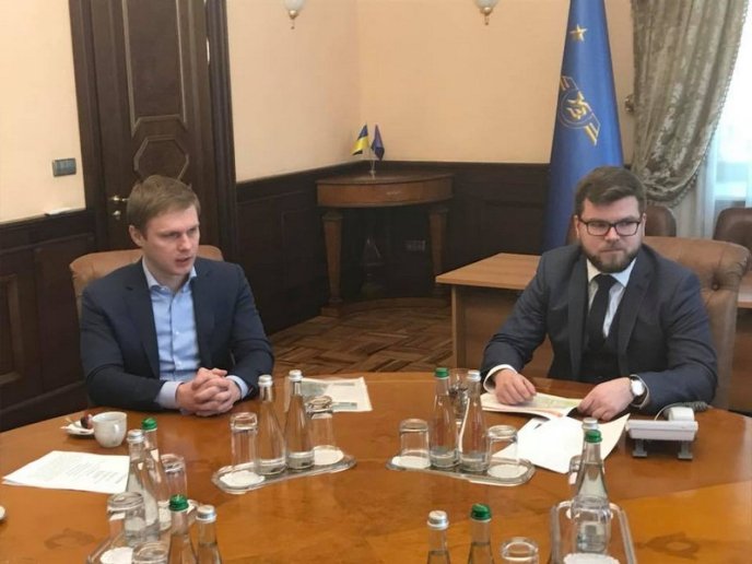 Інфраструктурні проекти для області обговорили з в. о.керівника "Укрзалізниці" народні депутати від Закарпаття – 01