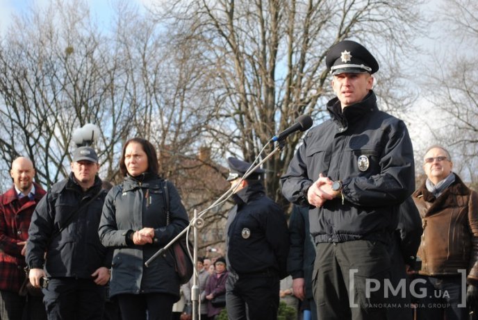 Патрульні поліцейські Ужгорода та Мукачева урочисто присягнули перед народом – 17 Патрульні поліцейські Ужгорода та Мукачева урочисто присягнули перед народом – 17