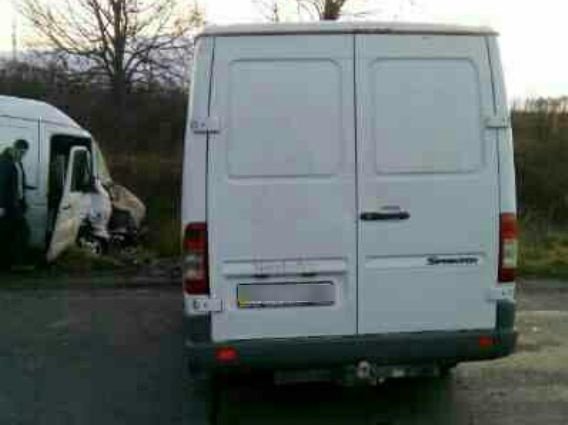 На Іршавщині зіткнулись два "Мерседеси" – 02