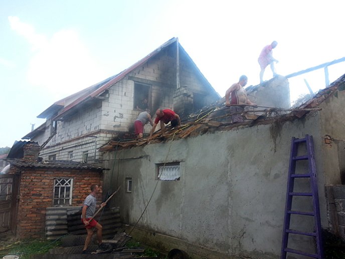 У селі Кушниця на Іршавщині горіла літня кухня – 01