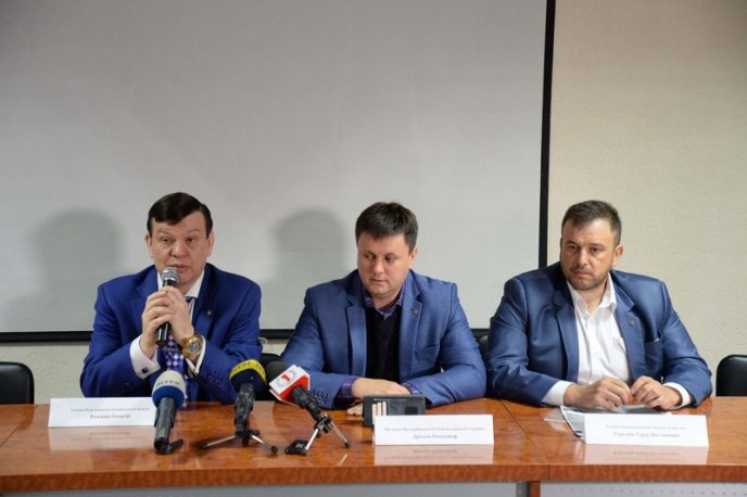 Адвокати, що захищають пограбованих у Мукачеві клієнтів «VS Банку», налаштовані рішуче – 01