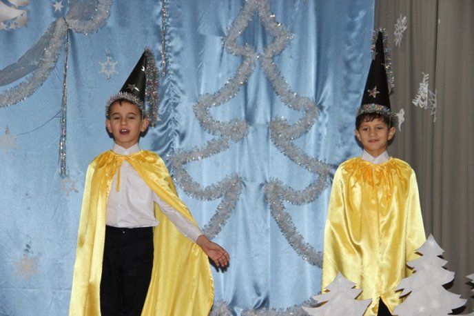 Вихованці Великоберезнянської школи-інтернат отримали подарунки від святого Миколая – 13