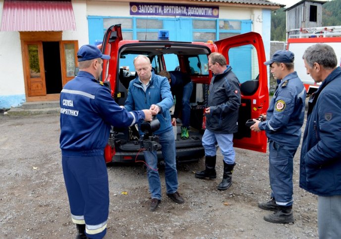 Закарпатські рятувальники отримали подарунки від німецьких колег – 01