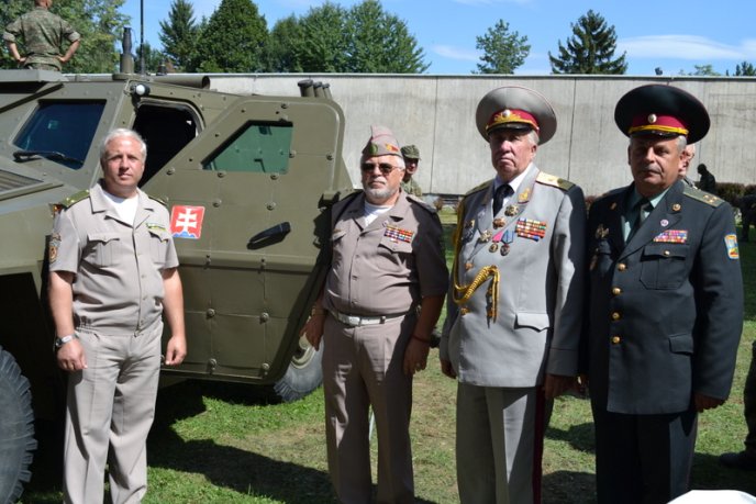 Мукачівські військові взяли участь у святкуванні 68-ї річниці Національного повстання у Словаччині (ФОТО) – 03