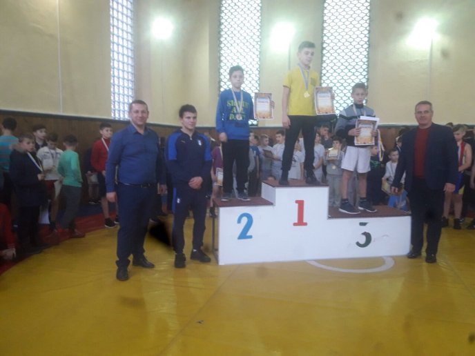 Новорічний турнір зібрав у Тячеві 120 юних борців греко-римського стилю – 03