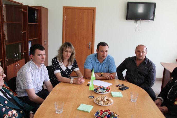 Ветеранів Великої вітчизняної війни зібрали, щоб послухати про війну та привітати зі святом (ФОТО) – 04