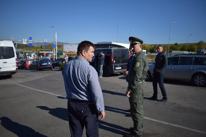 Павло Клімкін інспектував роботу КПП "Ужгород" – 07