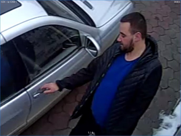 В Ужгороді з парковки викрали авто, —  соцмережі – 01