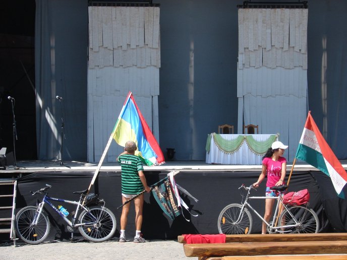 Заради миру народів закарпатець пробіг 105 кілометрів – 01