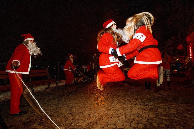Декілька десятків Миколаїв вчора ввечері в обласному центрі створювали святкову та незабутню атмосферу (ФОТО) – 10