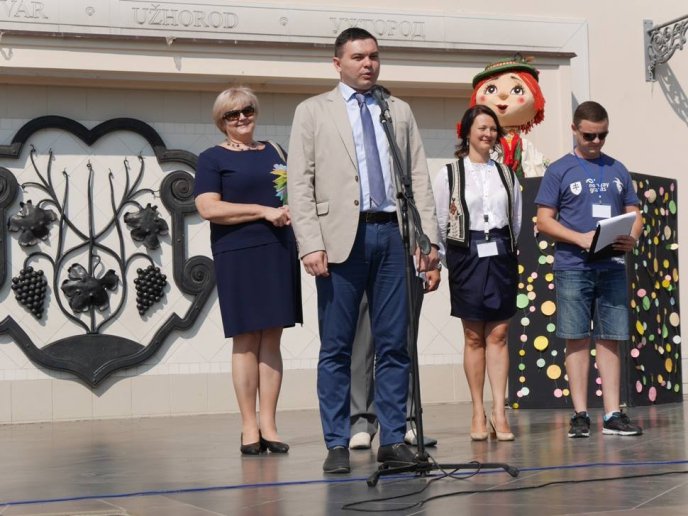 "Подорожуючі ляльки" завітали до Ужгорода – 02