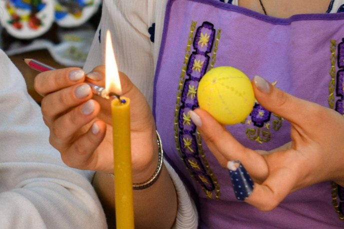 Майстер-клас із писанкарства провели у Мукачеві – 03