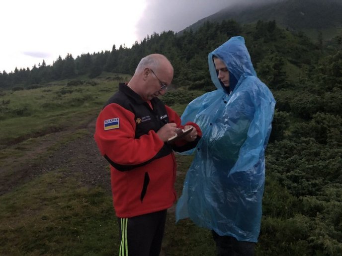 Відпочинок у горах закінчився для хлопця в лікарні – 03