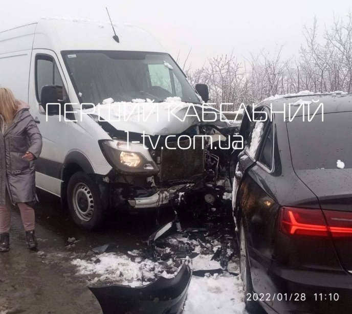 На Закарпатті сталась страшна аварія: фото з місця ДТП – 02