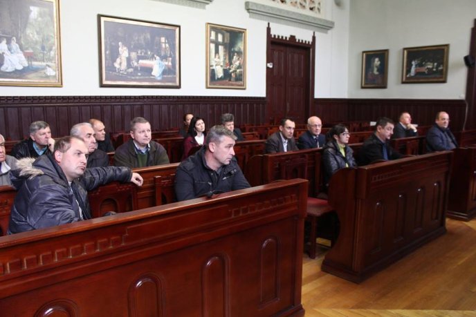 У Мукачеві відбулись громадські слухання щодо створення меморіального парку – 01