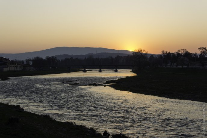 "Се мій Варош": мережу підкорюють неперевершені фото Мукачева – 02