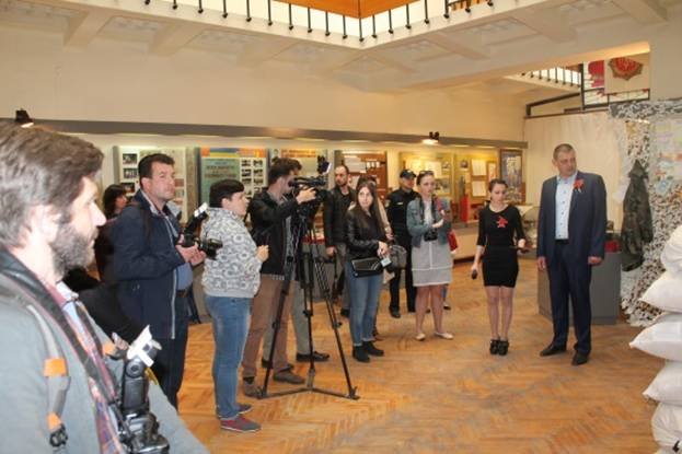 У приміщенні Закарпатської поліції облаштували блокпост – 01