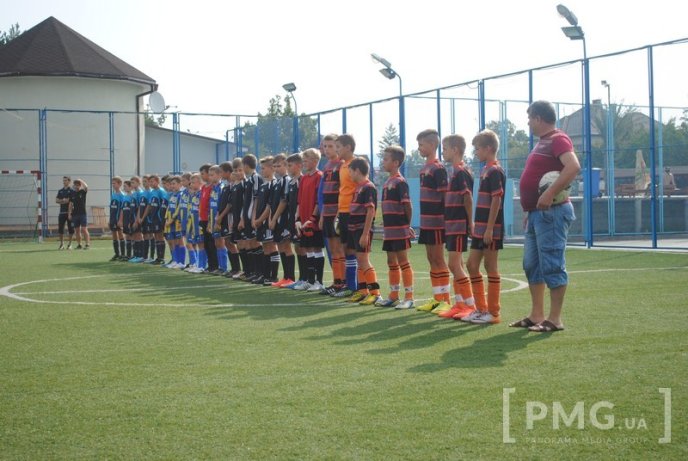 У Мукачеві відбувся перший футбольний турнір пам’яті воїнів-інтернаціоналістів – 01