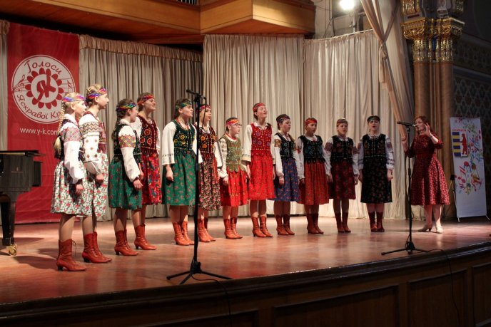 В Ужгороді оголосили володарів найкращих голосів "Яскравої Країни" – 08