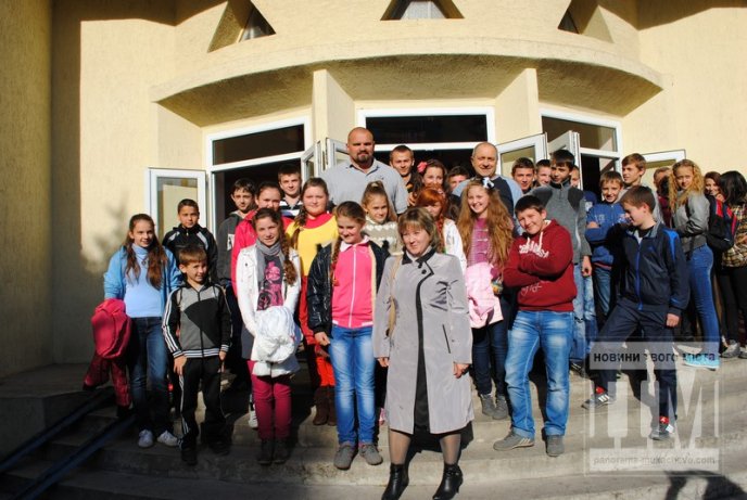 Презентація фільму "Іван Сила" у Мукачеві: повний зал, шквал оплесків та вигуки "Браво!" (ФОТО) – 14