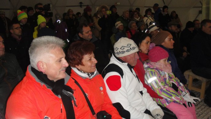 У Татрах за участі юних закарпатських співачок стартував зимовий сезон – 07