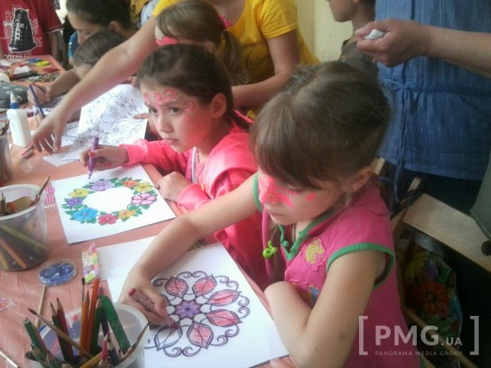 Мукачівці відзначили Міжнародний день захисту дітей святковою програмою – 04