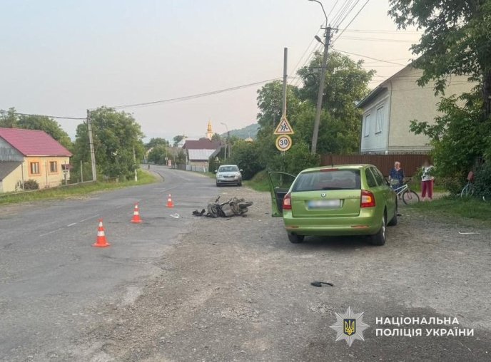 За кермом була дитина: в області трапилась аварія – 02 У селі Добрянське зіткнулись легковик і скутер