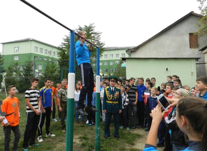 Близько сотні школярів приїхали до Мукачева на змагання "Юні друзі прикордонників" – 04