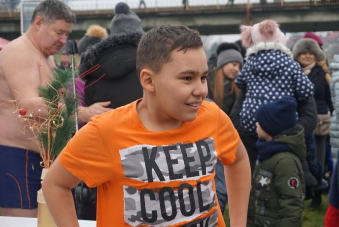 Як у Мукачеві на Водохреща у води Латориці занурювались – 19