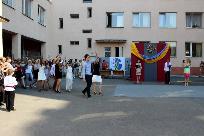 Культурно-мистецькі виші Закарпаття відсвяткували День знань – 02