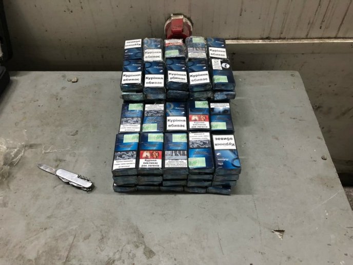 Молодий закарпатець намагався перевезти контрабанду через кордон – 03