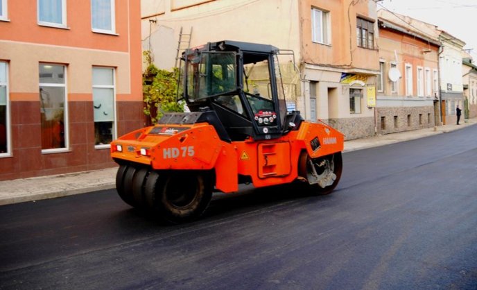 В Ужгороді оновили вулицю Підгірну – 07