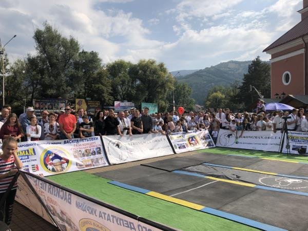 У Рахів завітав Василь Вірастюк – 18