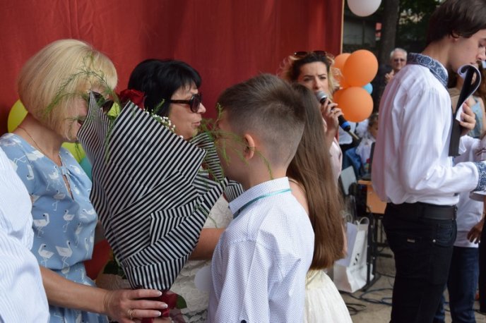 У школах Мукачева пролунав останній дзвінок – 82