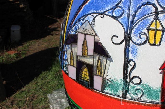 Завтра у центрі Мукачева розмістять дві гігантські ковані писанки – 07