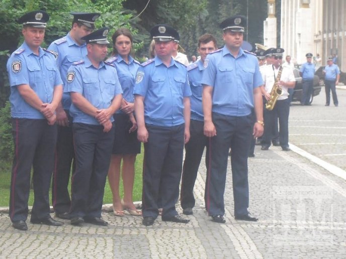 В Ужгороді закарпатських правоохоронців проводжали у зону АТО (ФОТО) – 08