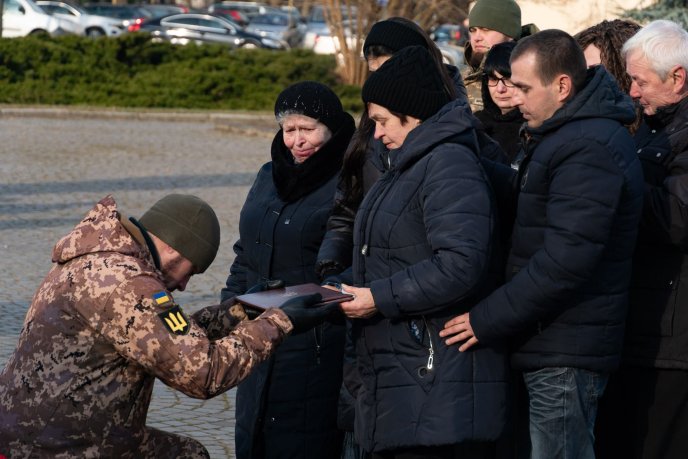 Ужгород попрощався із 39-річним Героєм – 05